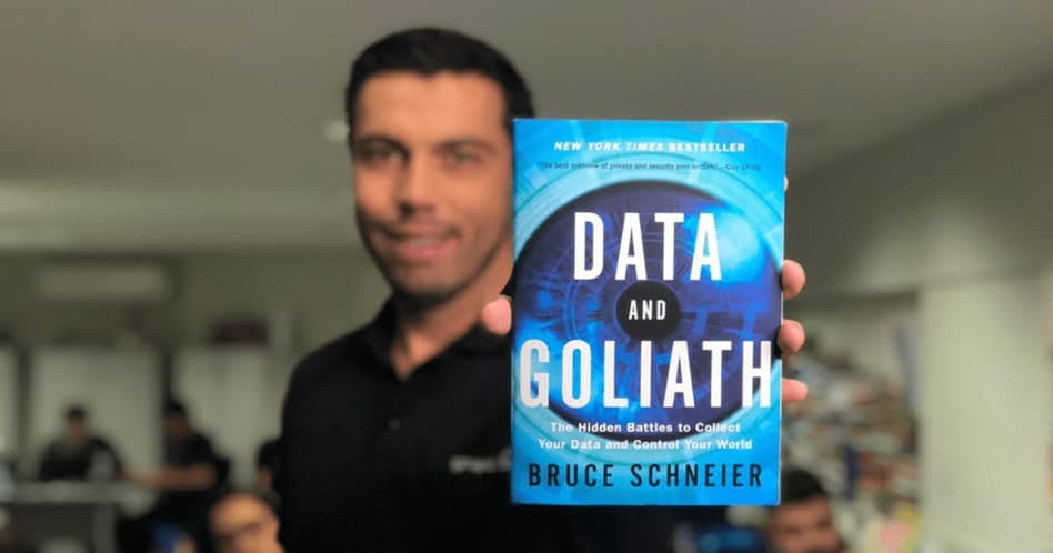 Livro Data and Goliath - Bruce Schneier