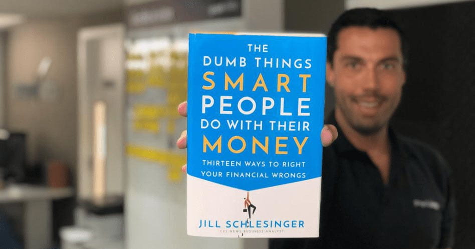 Idiotices que Pessoas Inteligentes Fazem com o Próprio Dinheiro - Jill Schlesinger